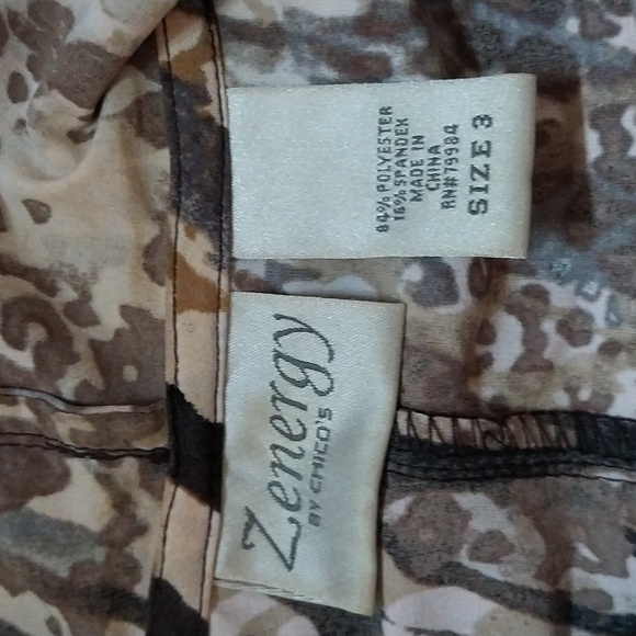 Zenergy Chico's hooded windbreaker sz 3 - Picture 4 of 7